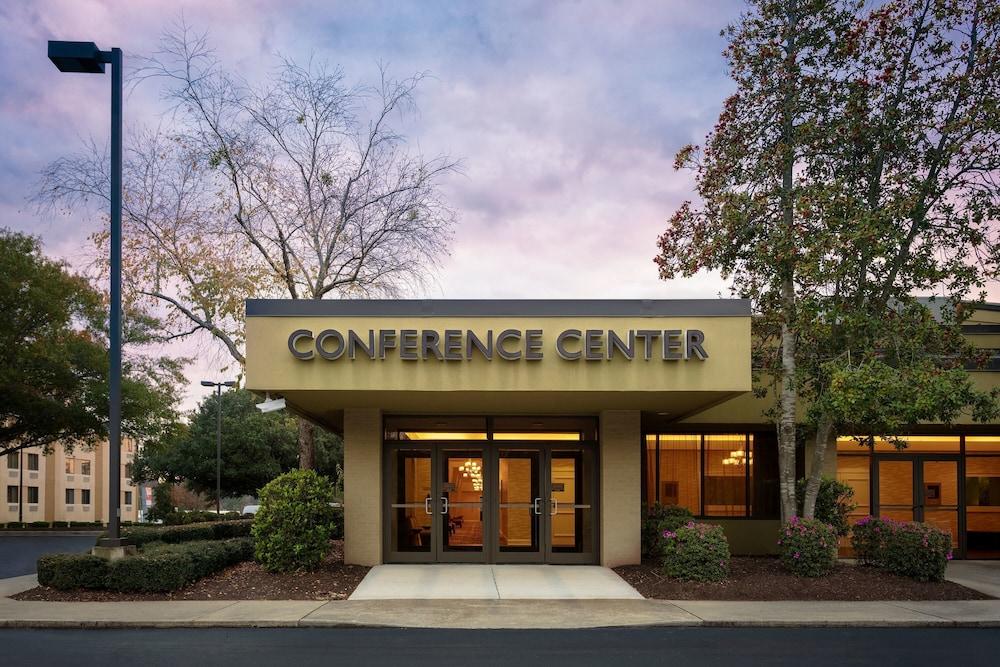 Doubletree By Hilton Hotel Columbia Exterior photo